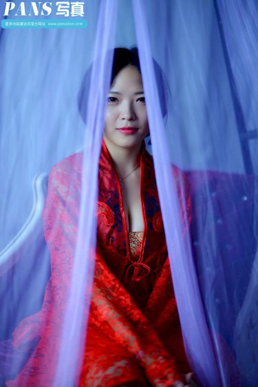 办公室漂亮人妇在线观看